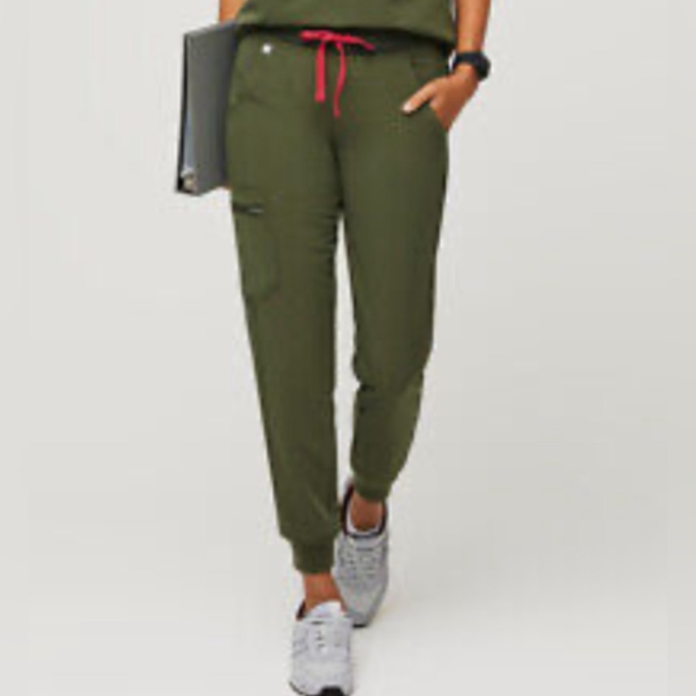 FIGS Zamora Jogger Scrub Pants Dark olive Medical Pants size L Tall